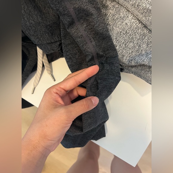 Vuori Men’s Performance Jogger Medium - Picture 2 of 3